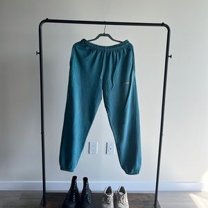 iets frans pants. New